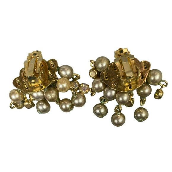 Vintage Gold-tone Metal & Faux Baroque Pearl Cluster Dangle Clip-on Earrings - Picture 3 of 4